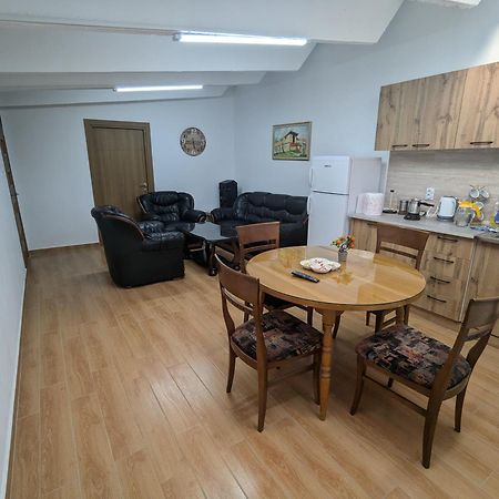 קבדרצי Apartments Victory מראה חיצוני תמונה